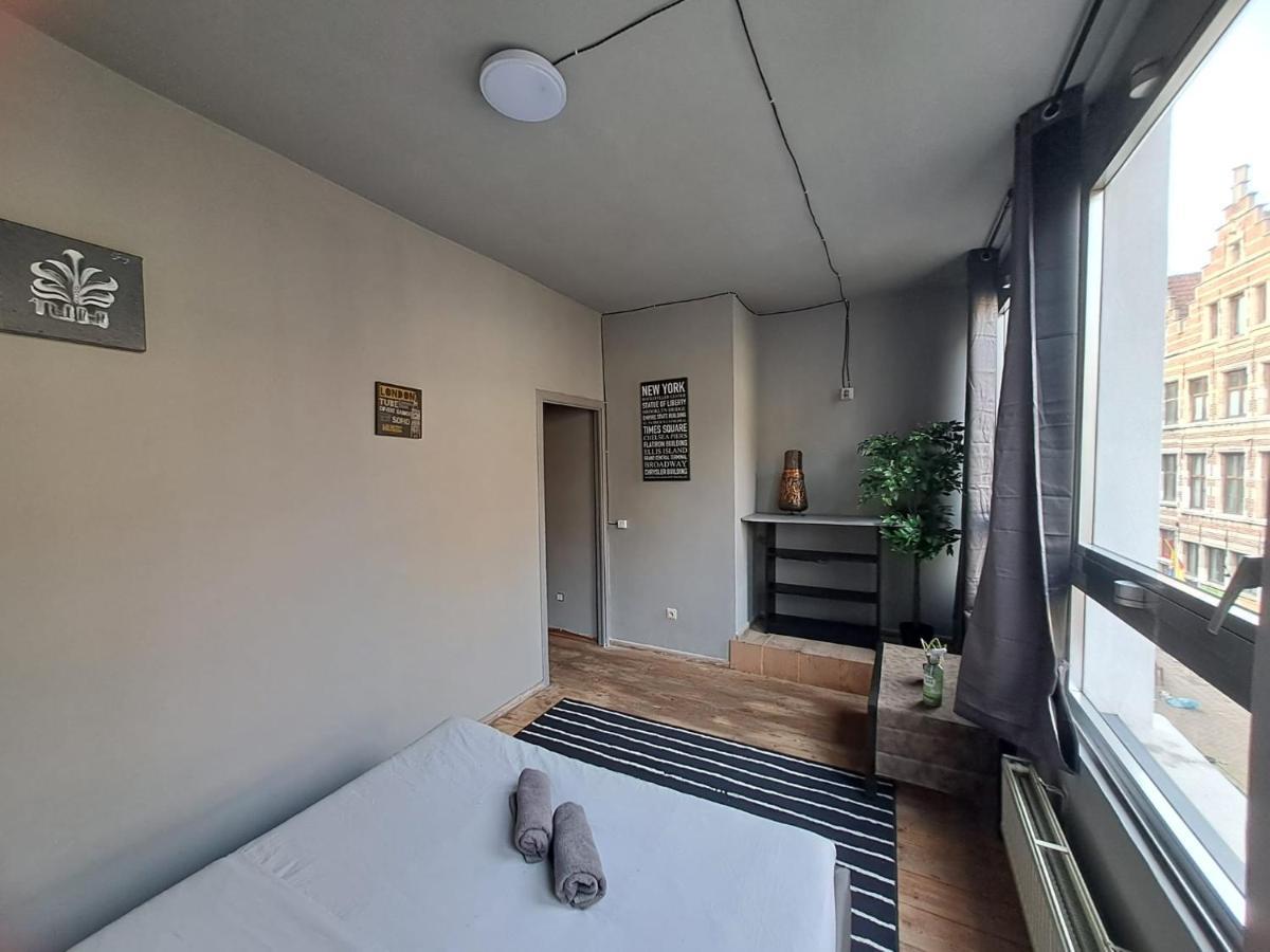 The Green Retromodern Duplex Antwerp Exterior photo